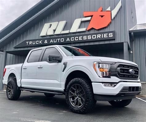 Ford F 150 White Vossen HF6 4 Wheel Front