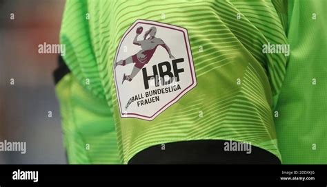 Handball Referee Hi Res Stock Photography And Images Alamy