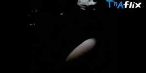 Karin Gotz Lesbian Breasts Scene In Erotik Im Beruf Was Jeder Personalchef Gern Verschweigt