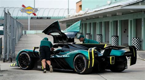 Aston Martin Valkyrie Amr Pro Ecco Le Sensazioni Di Chi Lha Provata