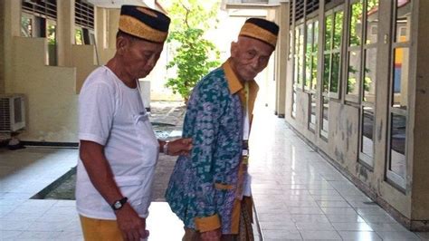 Empat Fakta Mbah Harun Jemaah Haji Tertua Di Indonesia Sosok Hingga