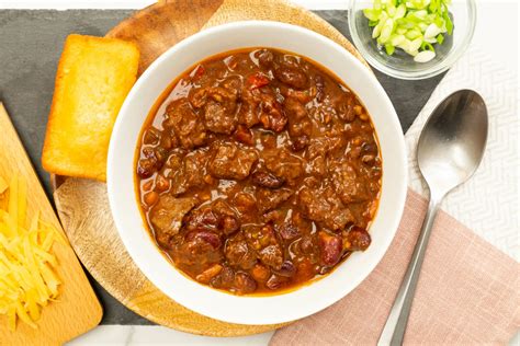 Meal Card Ancho Beef Chili With Cornbread Recette Magazine