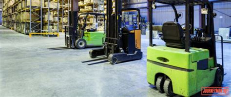 11 Best Forklift Brands to Help You Move More - Journeyman HQ