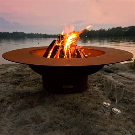 Modern Fire Pit: The Upgrade Your Backyard Needs This Fall - Home