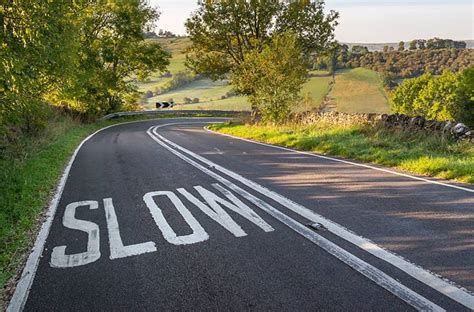 Uk Road Markings What They Mean And What The Highway Code Says Rac Drive