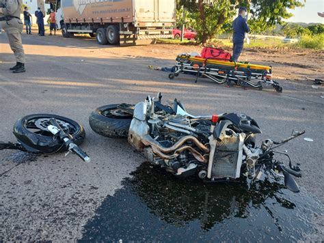 Urgente Motociclista Morre Em Mais Um Grave Acidente Em Est Ncia Velha