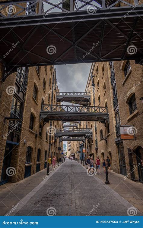 Shad Thames In London Uk Historic Shad Thames Is An Old Cobbled