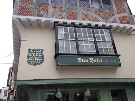 Canterbury - Brasilian Guide London