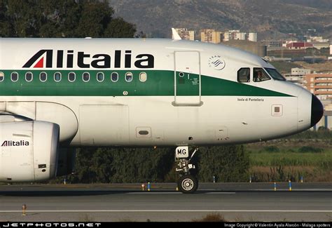 I BIMG Airbus A319 112 Alitalia Valentin Ayala Alarcón JetPhotos