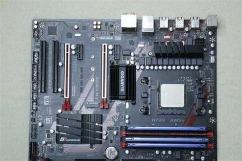 Gigabyte GA-990X-Gaming SLI+AMD FX-8320E+10Gb озу | Festima.Ru ...