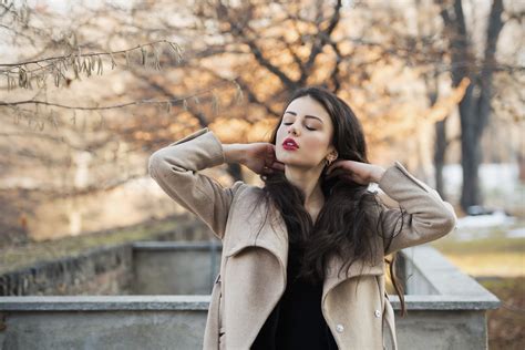 Model Hd Brunette Woman Long Hair Depth Of Field Mood Hd