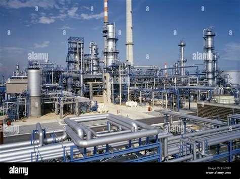 Oil Refinery Singapore Stock Photo Royalty Free Image 47723311 Alamy