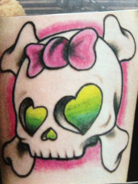 29 best images about Girly skull tattoos on Pinterest | Sad girl, Bow ...