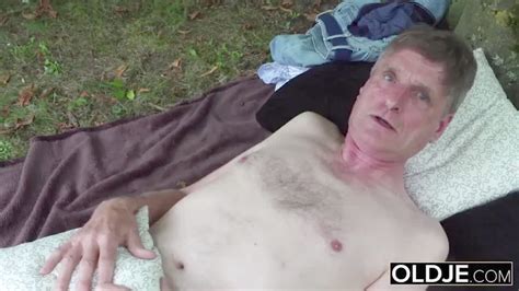 The Most Tasty 18 Years Old Clit This Grandpa Had Fuck Hotntubes