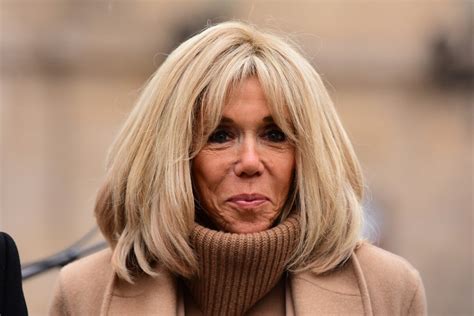 Photo Brigitte Macron lors du lancement de l opération Pièces Jaunes