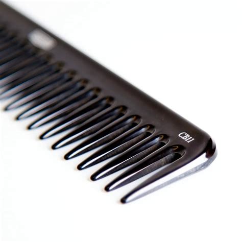 Češalj Za Kosu Sa širokim Zubcima Uppercut Deluxe Grooming Masters