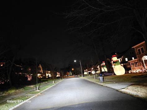 Neighbors Create Army Of Giant Snowmen In Montclair Ahead Of Christmas