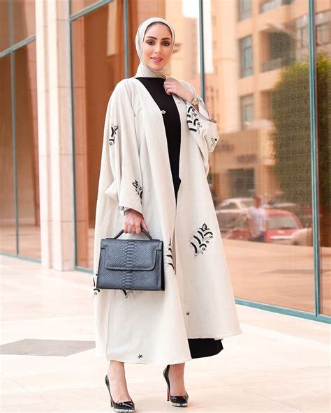 Pin By Missmarmaladegirl On Abaya Design Modesty Fashion Abayas