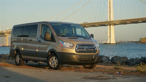 All Aboard The 2015 Ford Transit 150 Xlt Pictures Cnet