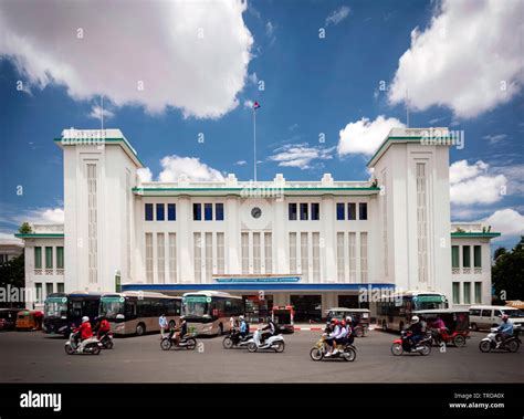 Phnom Penh Railway Station Hi Res Stock Photography And Images Alamy