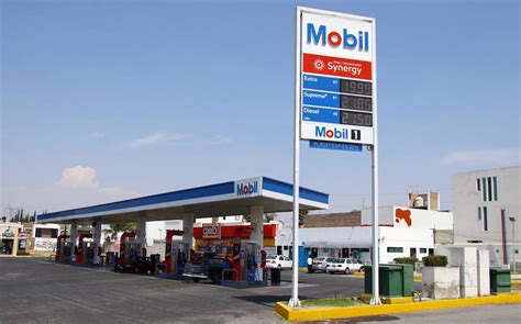 Gasolinera Mobil de El Seco vende la gasolina más baja del país según