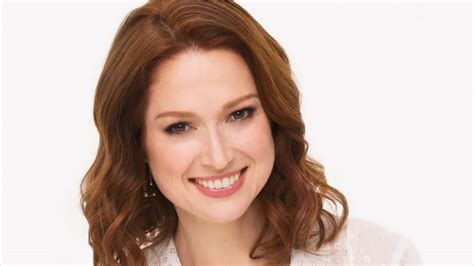 Ellie Kemper Hot Bikini Wallpaper Sexy Legs Photo In Hd