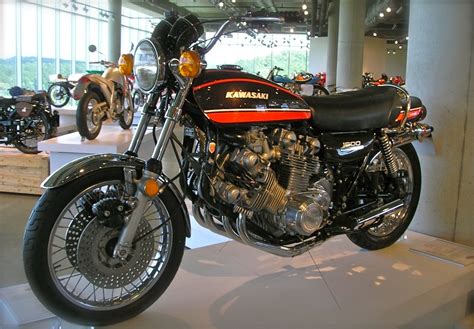 Kawasaki Z1600 V8 | Inazuma café racer