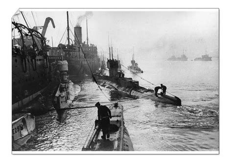 An A2 Poster Sized Print Approx 16x23 Inch 420x594 Mm Jhl392608 Submarines Leaving The Ship