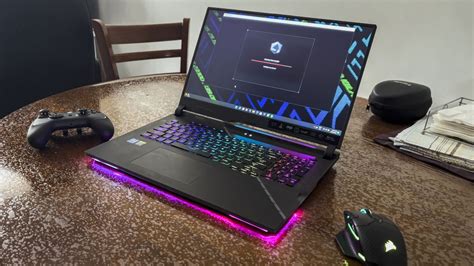 Asus ROG Strix Scar 17 SE Una Laptop Gaming Sencilla Pero Sumamente