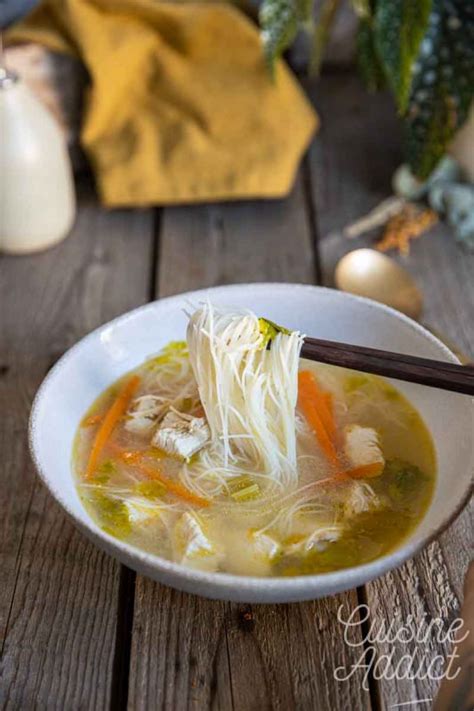 Soupe Miso Au Poulet Et Vermicelles De Riz Cuisine Addict