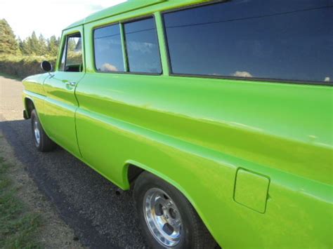 1966 GMC Suburban Carryall Sublime Green Automatic New Upholstery