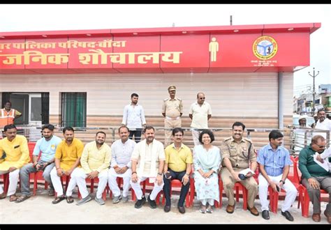 जनपद के प्रथम ट्रैफिक लाइट सिस्टम एवं यातायात पुलिस बूथ का फीता काटकर शुभारंभ किया