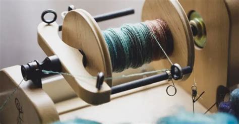 How To Spin Yarn Everything You Need To Know Sew Insider