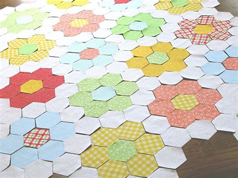 Grandma’s Flower Garden quilt pieces | carriewolf.net