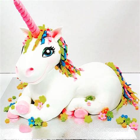 Magical Unicorn Cake I Ordered From Beverly S Best Bakery Bolos De