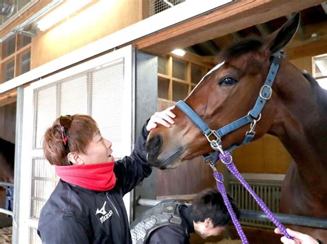 メイケイエールが栗東トレセンに別れ 池添謙一騎手「また夏に会いに行けますから」 ライブドアニュース