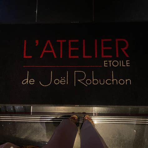 Latelier Toile De Jo L Robuchon Avenue Des Champs Lys Es