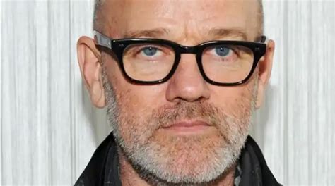 Biografía del Cantante Michael Stipe