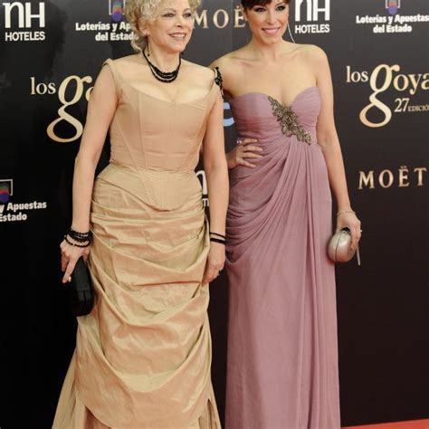 Kiti Mánver y Gisela en la alfombra roja de los Goya 2013 Alfombra