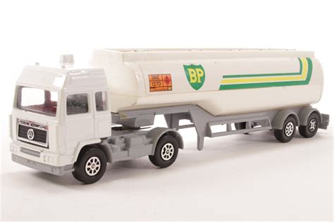 Corgi 8541COR Seddon Atkinson Tanker BP