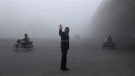 Dense Fog Disrupts Flights Trains In Indias Capital For Second Say