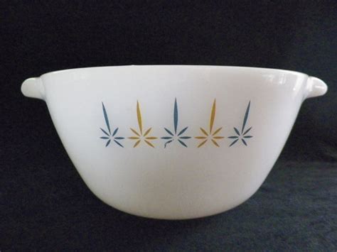 Anchor Hocking Fire King Milk Glass Mixing By Jsvintagevillage