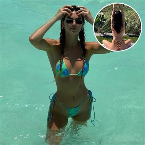 Kendall Jenners Most Incredible Bikini Moments Over The Years See Photos