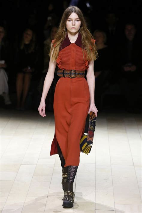 xu hướng thời trang hot từ LFW Thu Đông ELLE