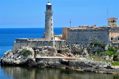 El Morro Fortress Lighthouse In Havana Cuba Encircle Photos