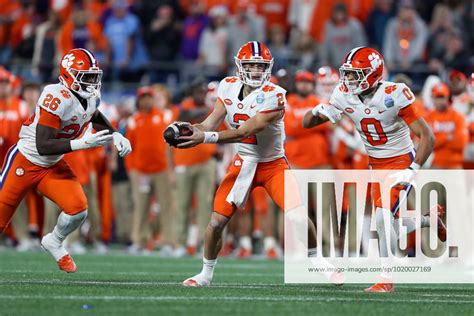 Ncaa College League Usa Football Clemson Vs North Carolina Dec