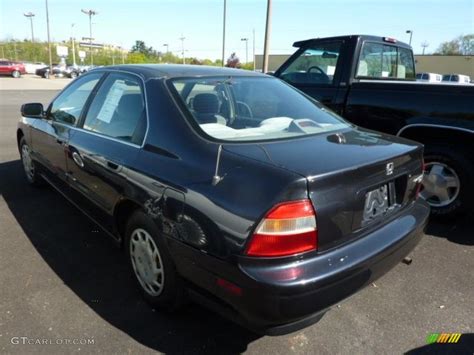 1994 Nightshade Gray Pearl Honda Accord Lx Sedan 49090718 Photo 4