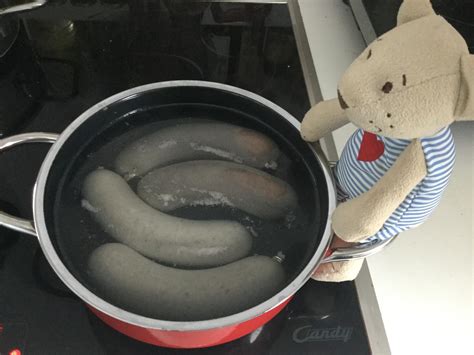 Blut Und Leberwurst Mit Kartoffeln Und Sauerkraut Rezept Kochbar De