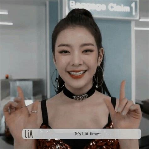 Itzy ↳ Icon ↳ Lia