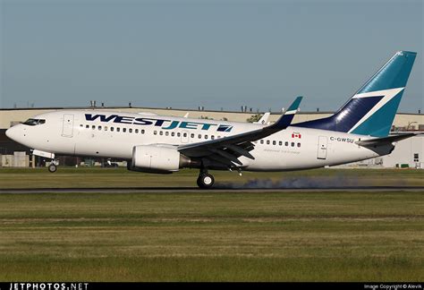 C GWSU Boeing 737 7CT WestJet Airlines Alevik JetPhotos